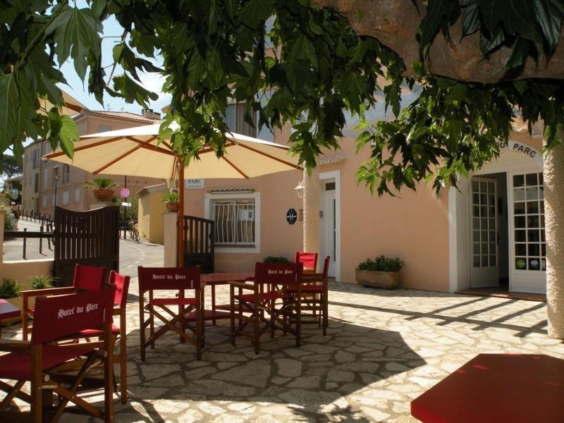Hotel Du Parc Six-Fours-les-Plages Exterior photo