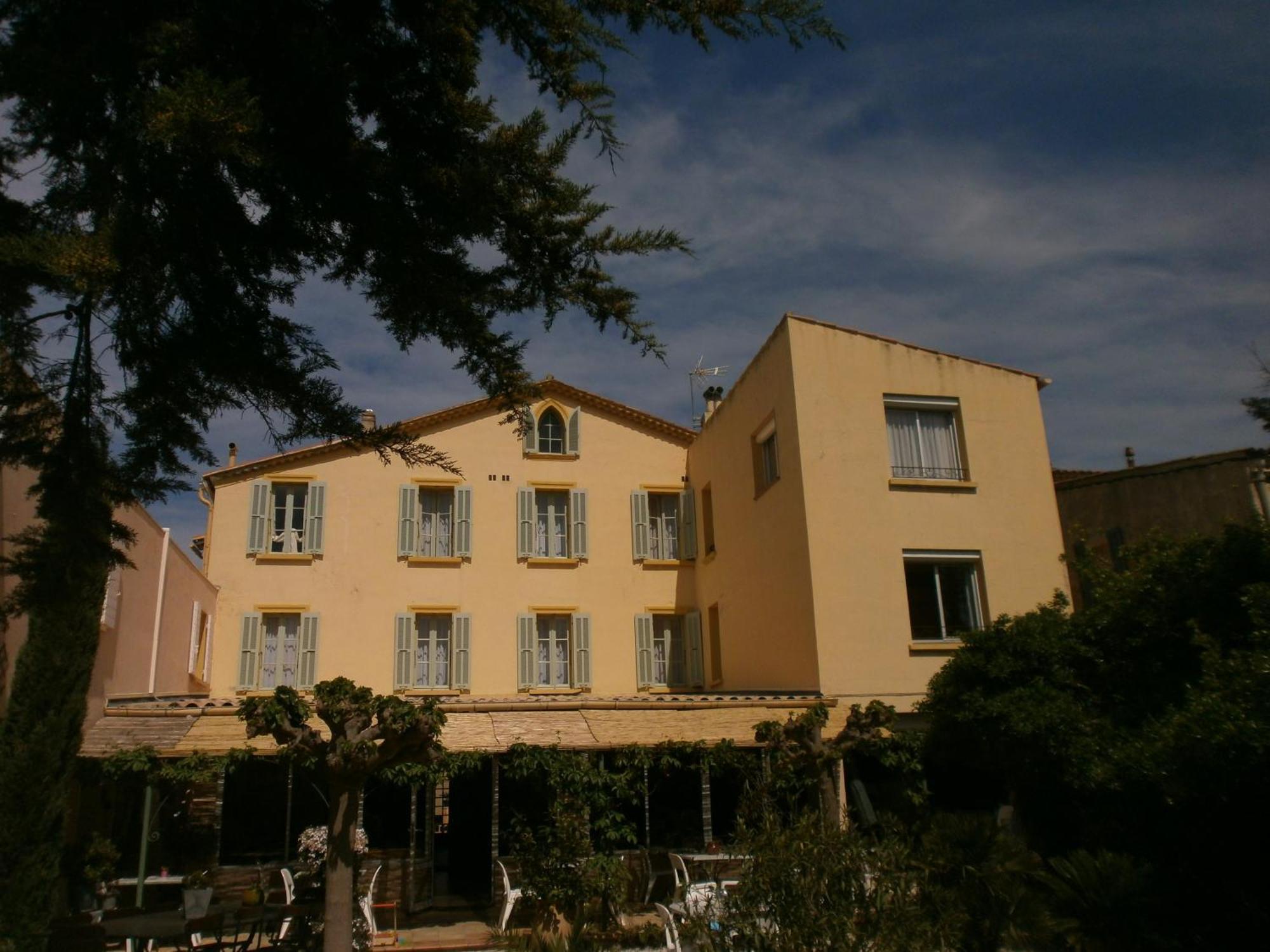 Hotel Du Parc Six-Fours-les-Plages Exterior photo