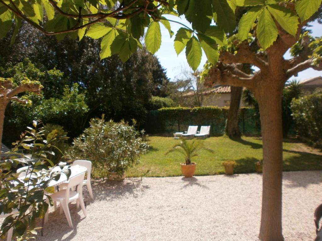 Hotel Du Parc Six-Fours-les-Plages Exterior photo